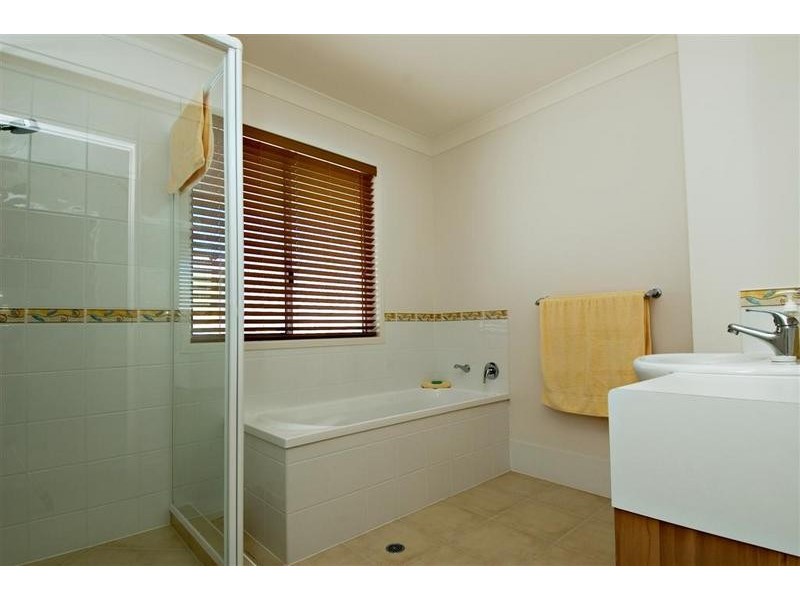 18/ 1 Harbourlights Way, Pelican Waters QLD 4551