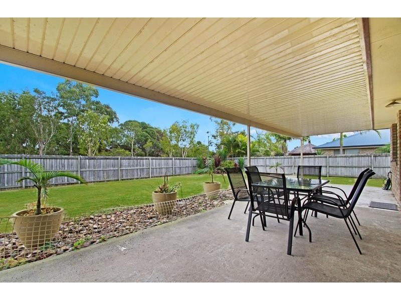 1 Heatherdale Court, Little Mountain QLD 4551