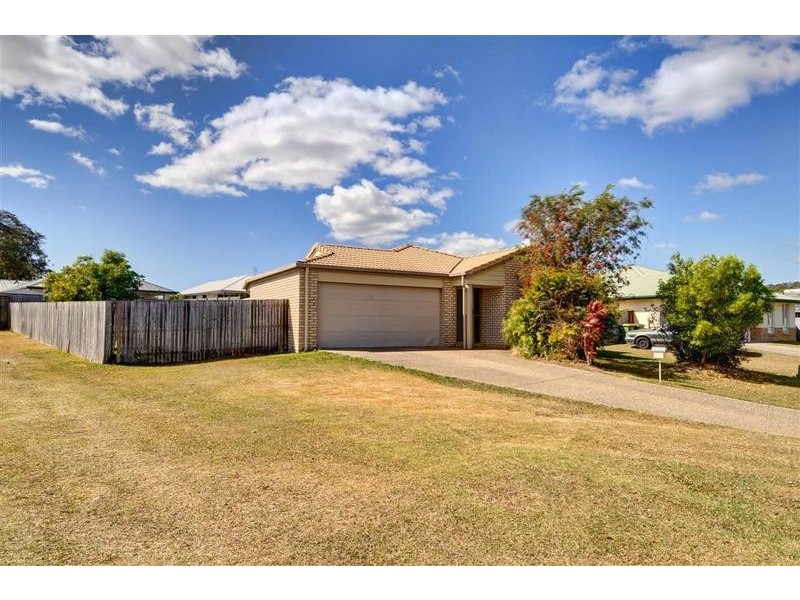 10 Heatherdale Court, Little Mountain QLD 4551