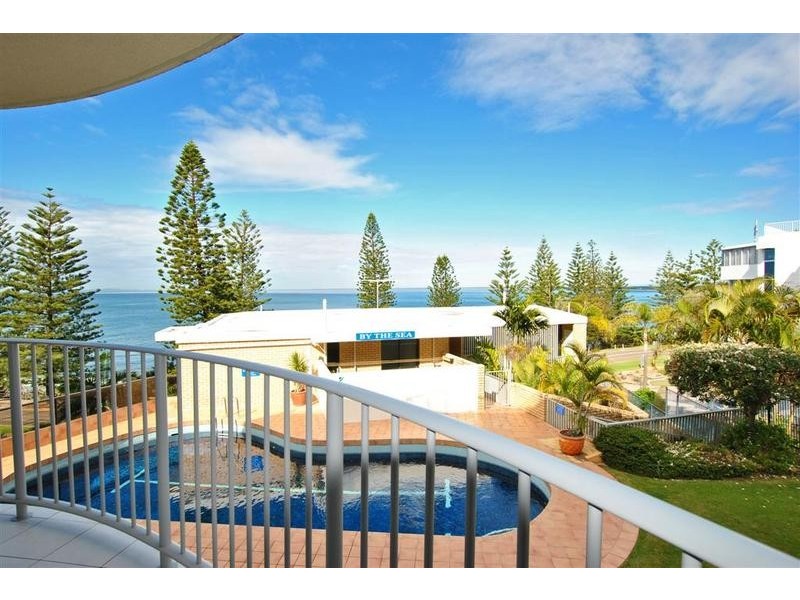 2/ 2 Burgess Street, Kings Beach QLD 4551