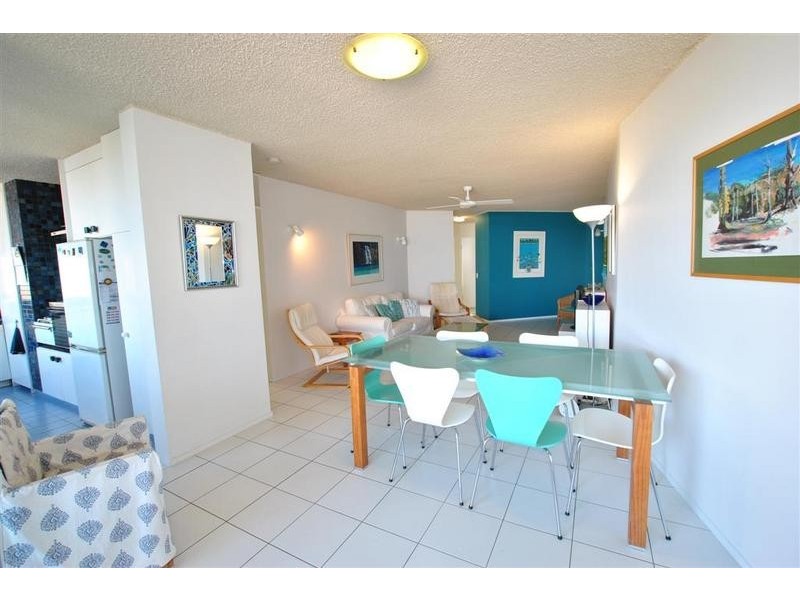 2/ 2 Burgess Street, Kings Beach QLD 4551