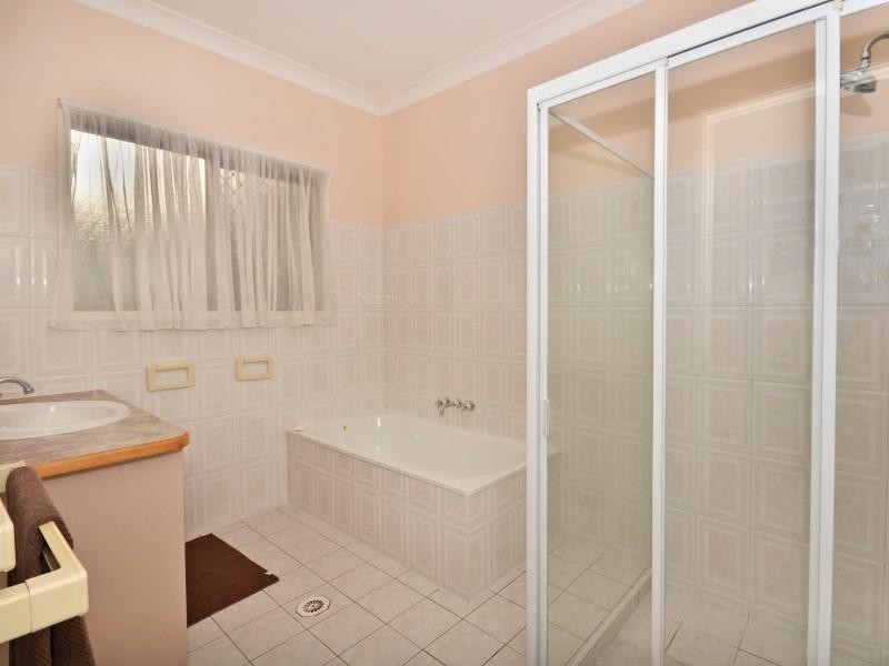 12 Homestead Drive, Little Mountain QLD 4551