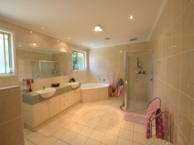 22 Homestead Drive, Little Mountain QLD 4551