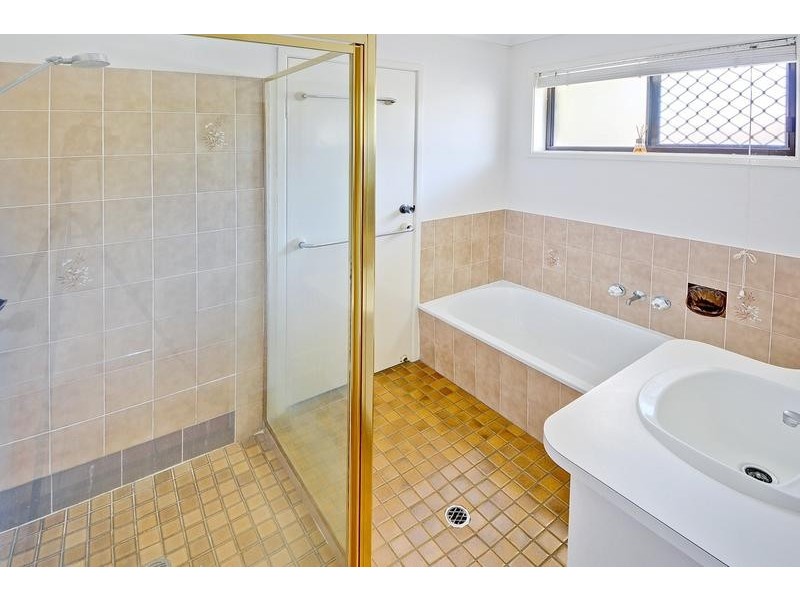 13 Honeysuckle Drive, Bokarina QLD 4575