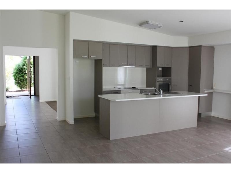 10 Howitt Street, Caloundra West QLD 4551