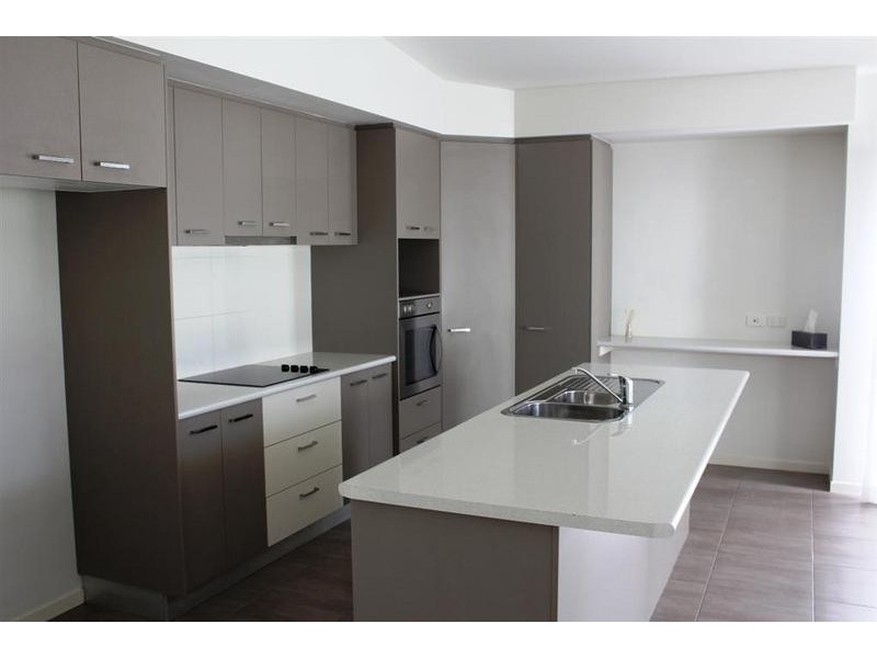 10 Howitt Street, Caloundra West QLD 4551