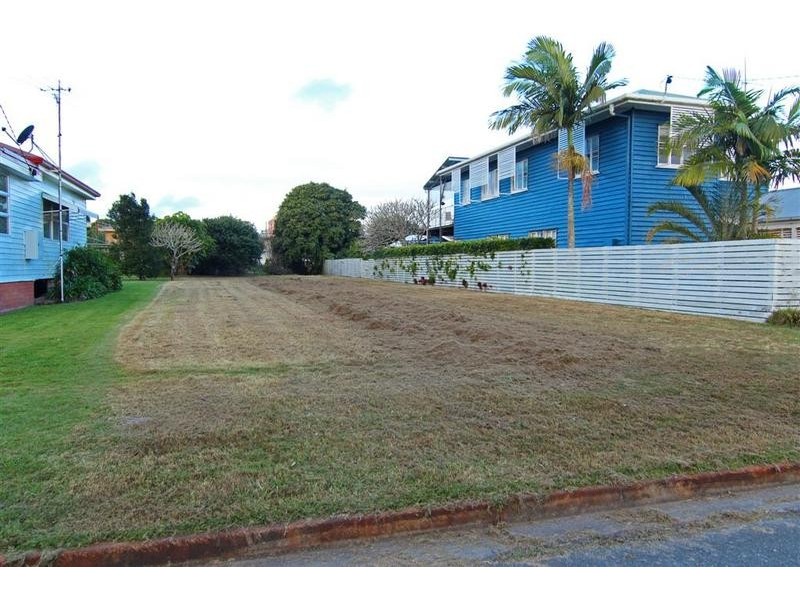 11 Hume Street, Golden Beach QLD 4551