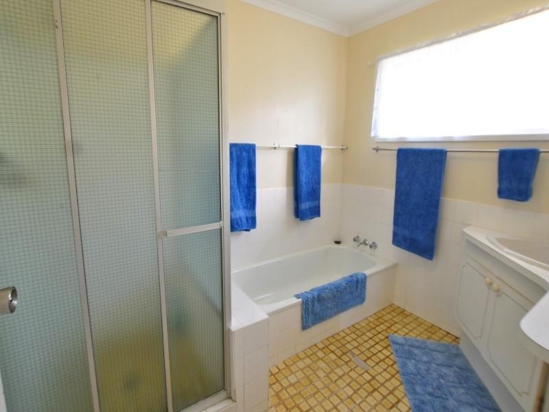 24 Ikara Street, Battery Hill QLD 4551
