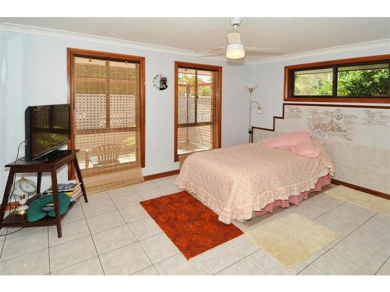 2 Ironbark Road, Little Mountain QLD 4551