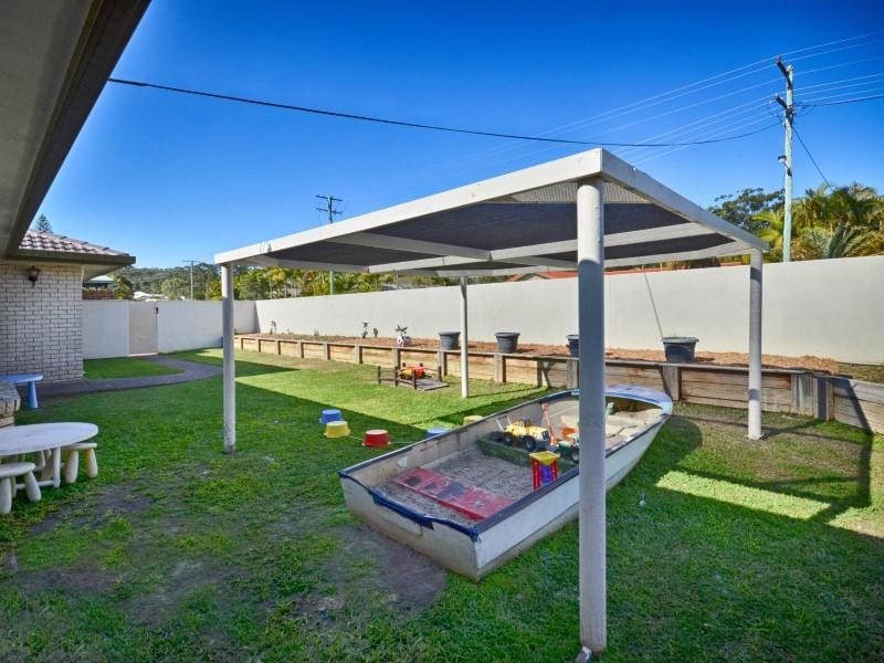 7 Ironbark Road, Little Mountain QLD 4551