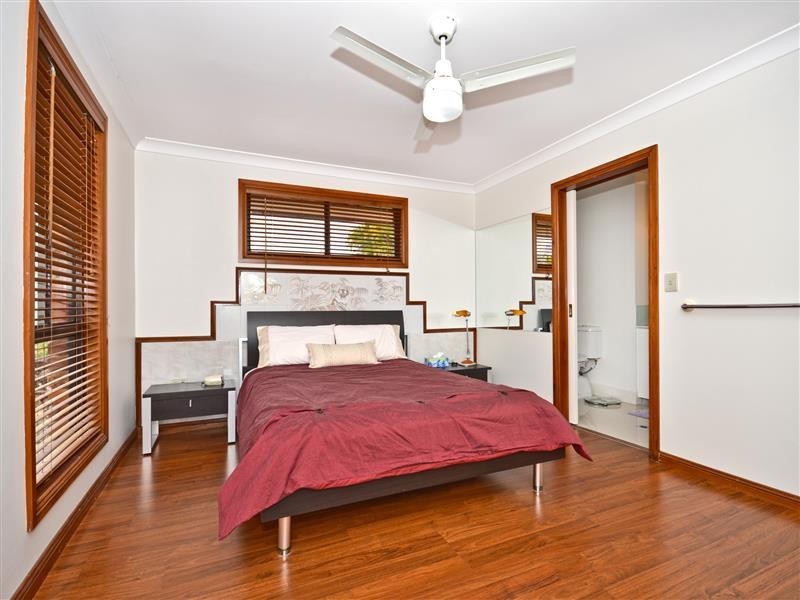 2 Ironbark Road, Little Mountain QLD 4551