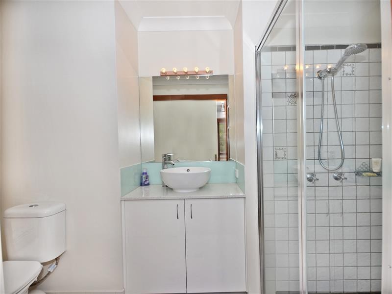 2 Ironbark Road, Little Mountain QLD 4551