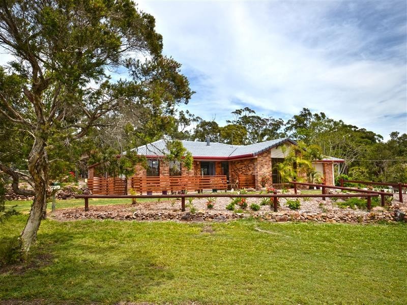 2 Ironbark Road, Little Mountain QLD 4551