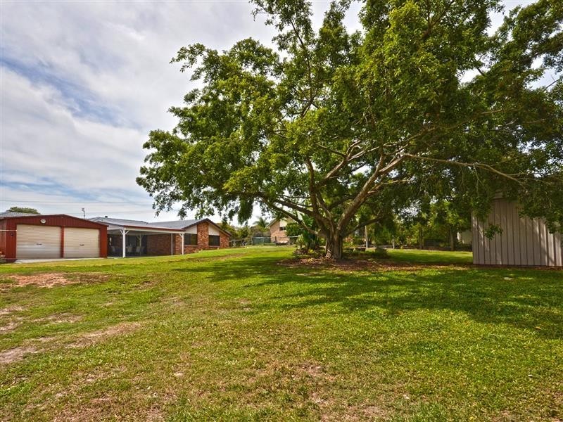 2 Ironbark Road, Little Mountain QLD 4551
