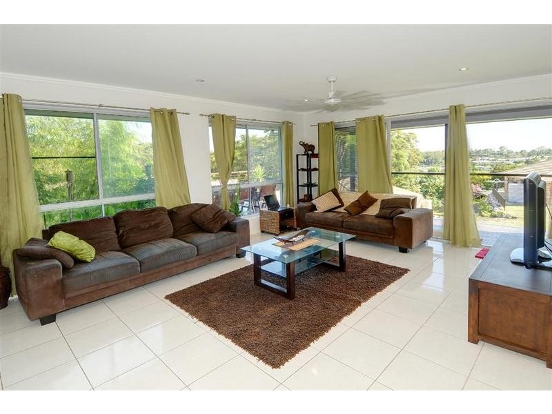 3 Jason Place, Little Mountain QLD 4551