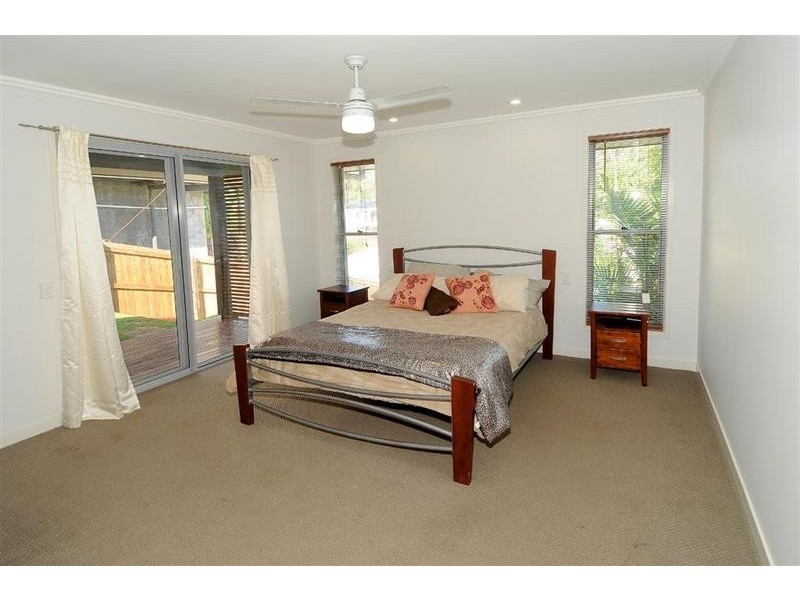 3 Jason Place, Little Mountain QLD 4551