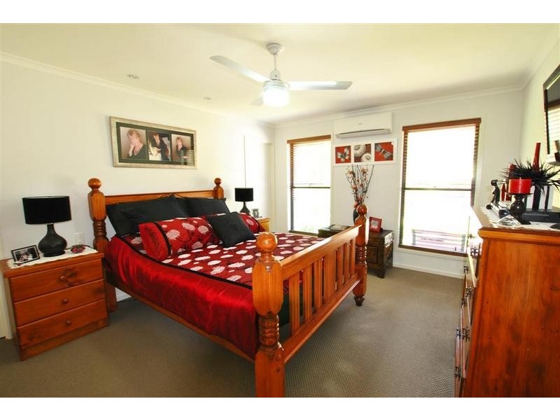 7 Jason Place, Little Mountain QLD 4551