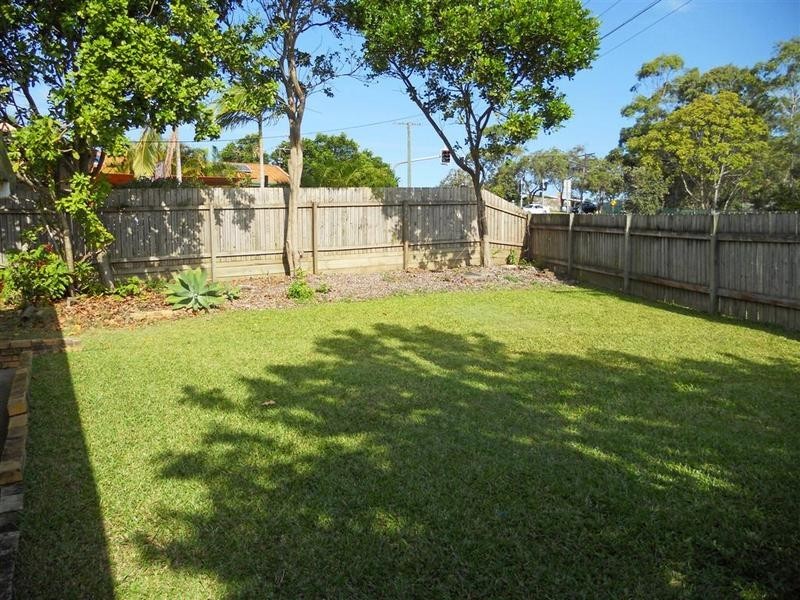 1 Jeffreys Court, Moffat Beach QLD 4551
