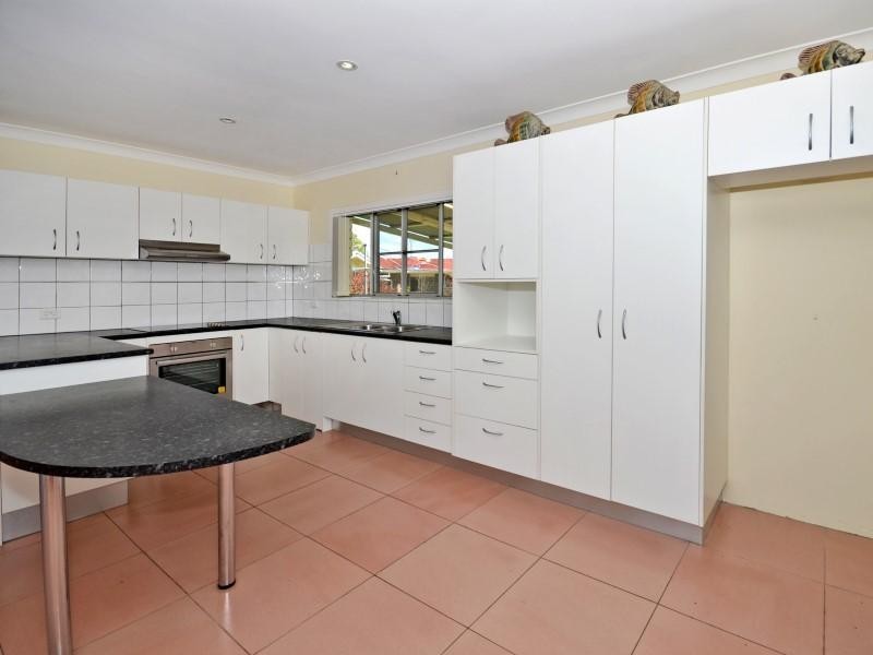 2 Jewel Street, Golden Beach QLD 4551