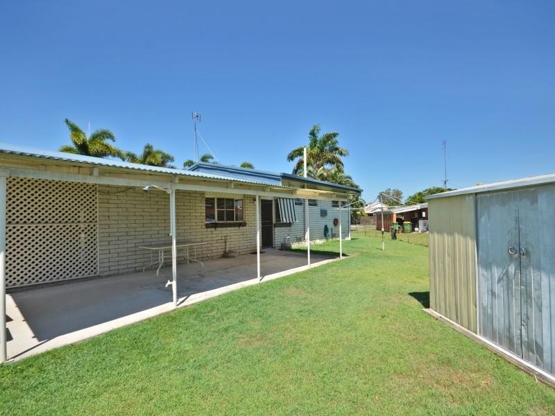 2 Jewel Street, Golden Beach QLD 4551