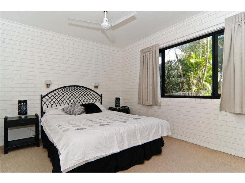 102/ 15 Bulcock Beach Esplanade, Caloundra QLD 4551