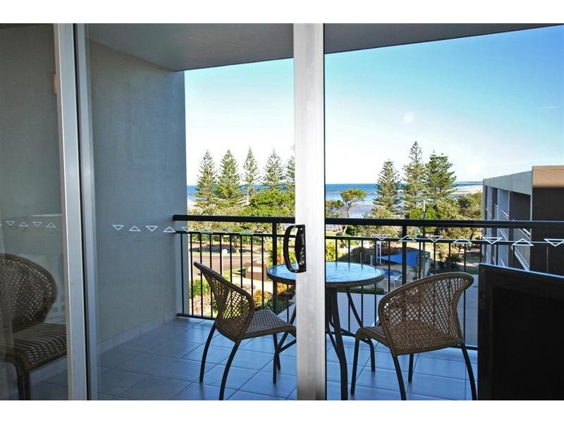208/ 2 Knox Avenue, Caloundra QLD 4551