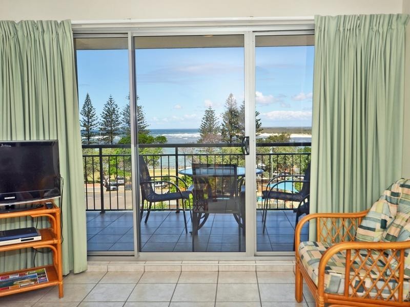 210/ 2 Knox Avenue, Caloundra QLD 4551