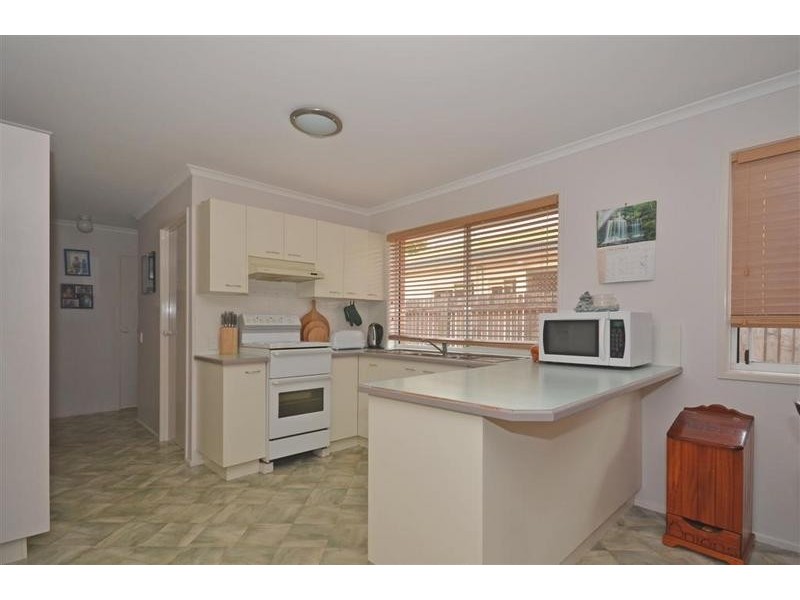 32 Jones Street, Mooloolah Valley QLD 4553