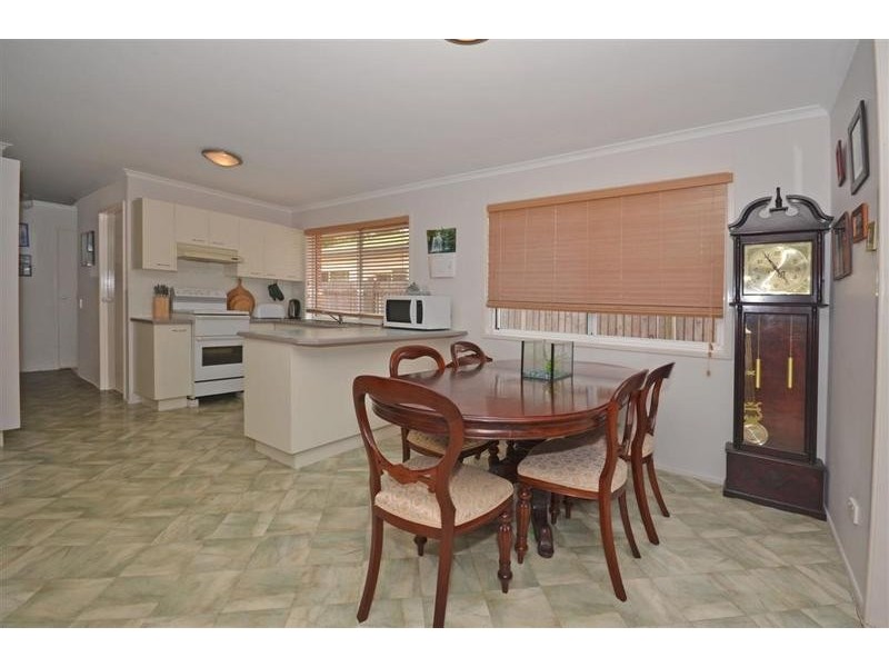 32 Jones Street, Mooloolah Valley QLD 4553