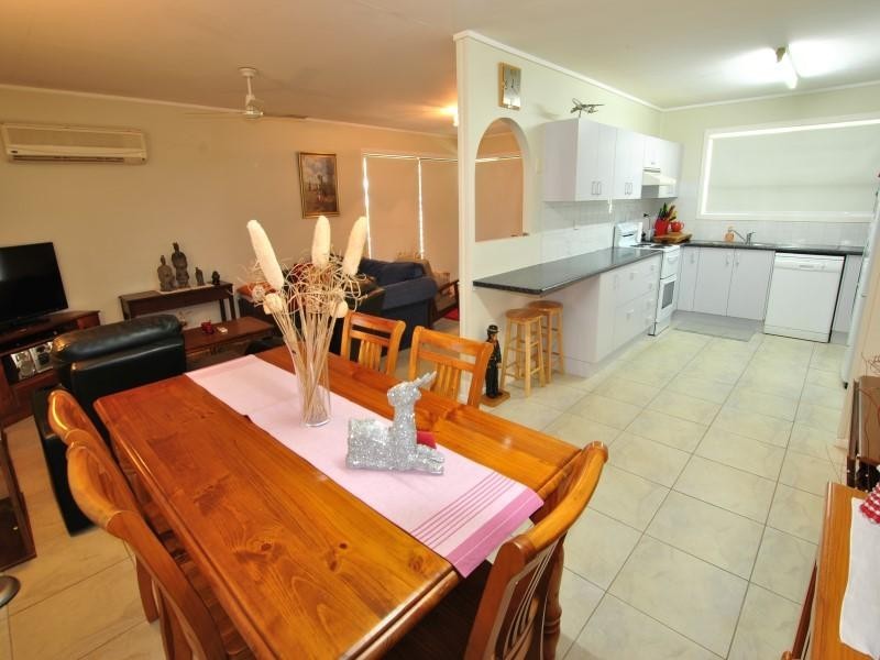 2 Judy Street, Golden Beach QLD 4551