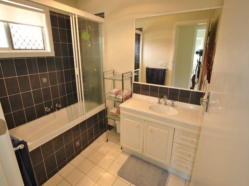 2 Judy Street, Golden Beach QLD 4551