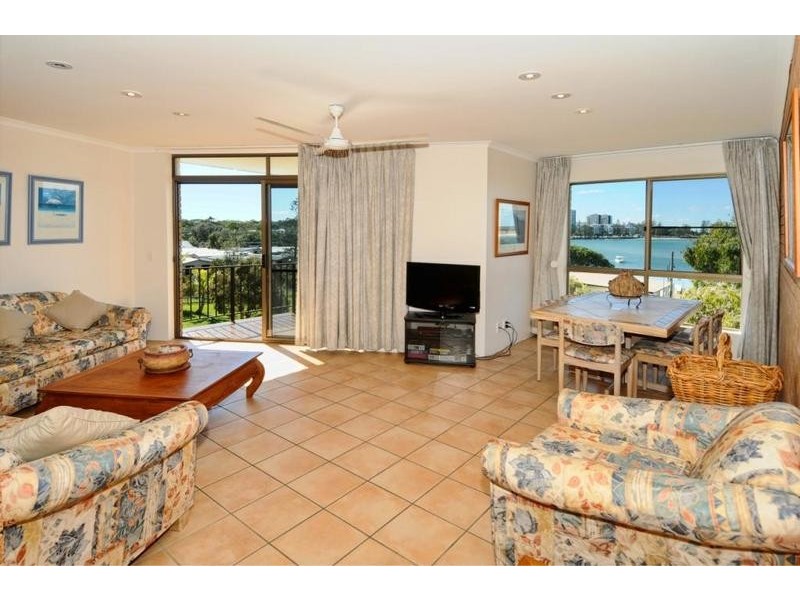 12/ 13 Landsborough Parade, Golden Beach QLD 4551