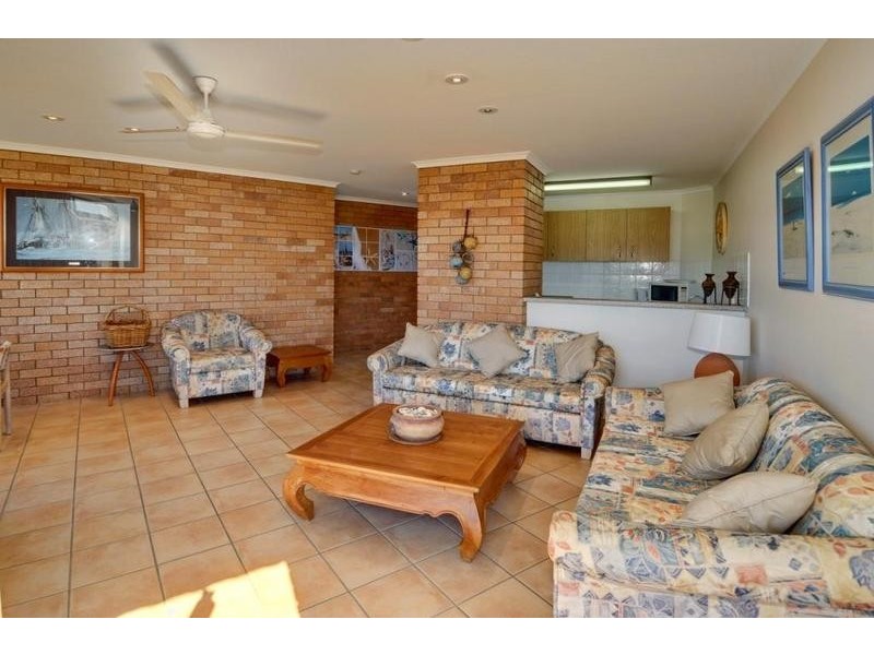 12/ 13 Landsborough Parade, Golden Beach QLD 4551