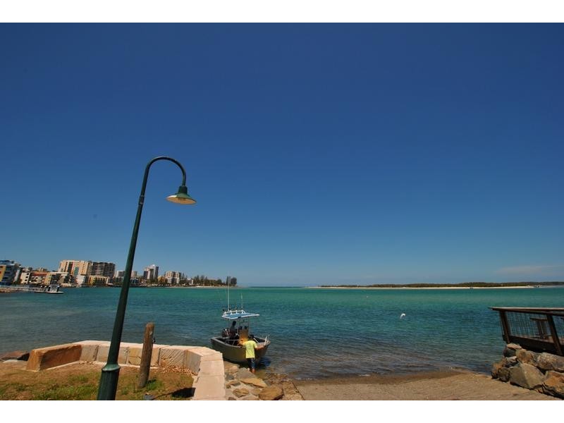6/ 13 Landsborough Parade, Golden Beach QLD 4551