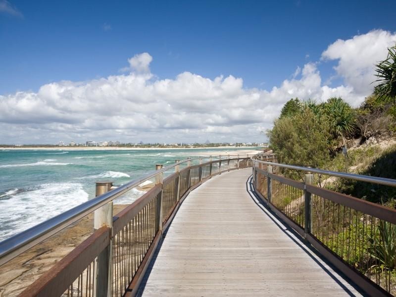 8 Kalinga Street, Caloundra QLD 4551