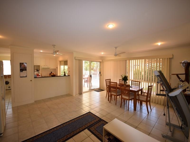 18 Kalowendha Avenue, Pelican Waters QLD 4551