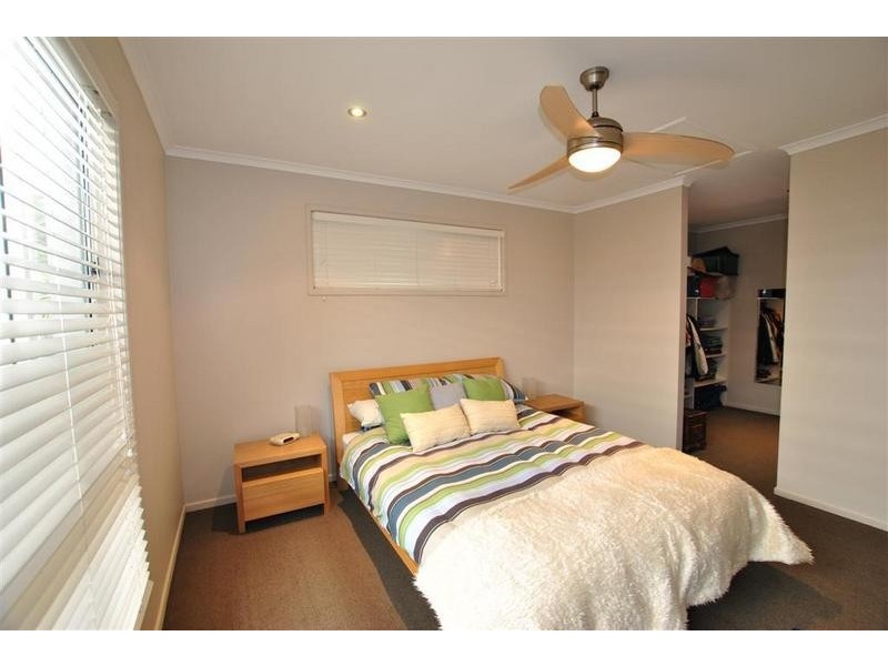 Warana QLD 4575