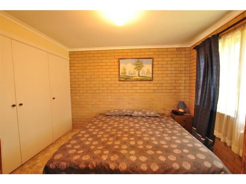 2/ 11 Moreton Parade, Kings Beach QLD 4551