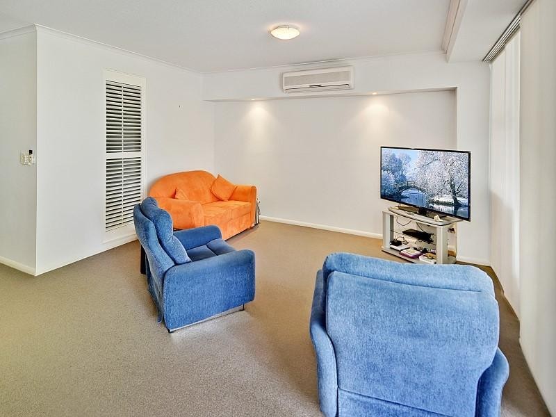 2/ 42 Pelican Waters Boulevard, Pelican Waters QLD 4551