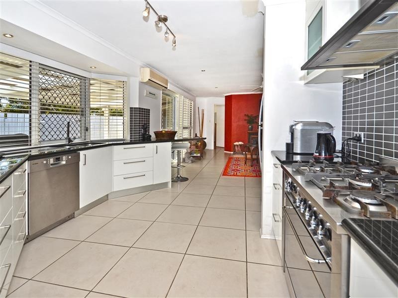 2 Kauri Place, Currimundi QLD 4551