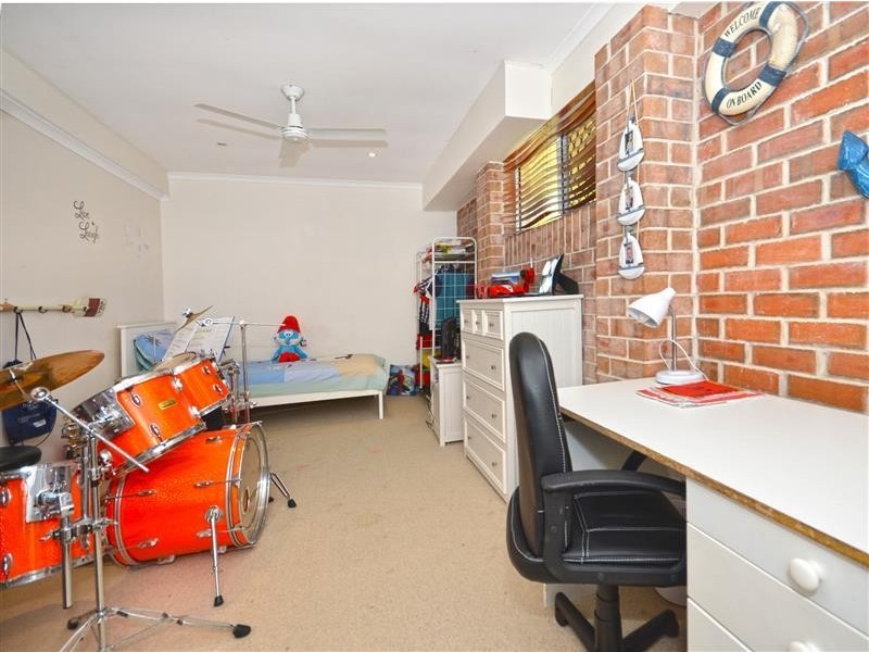 2 Kauri Place, Currimundi QLD 4551