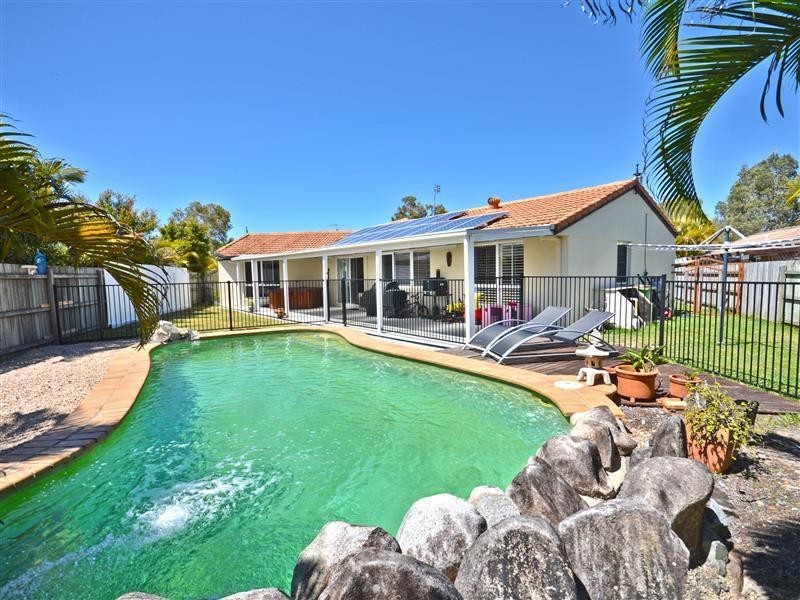 2 Kauri Place, Currimundi QLD 4551