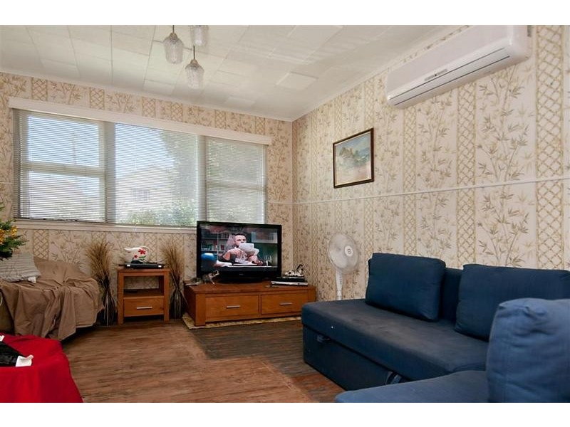 34 Kennedy Parade, Golden Beach QLD 4551