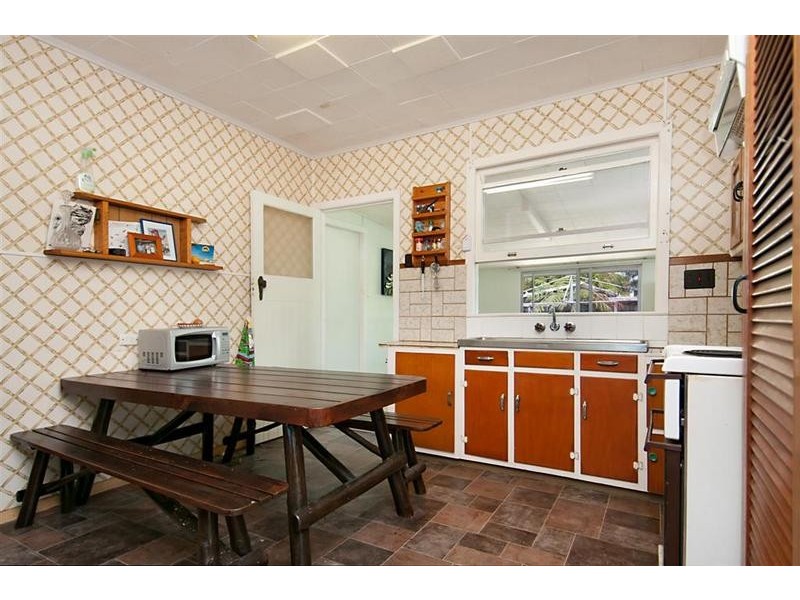 34 Kennedy Parade, Golden Beach QLD 4551