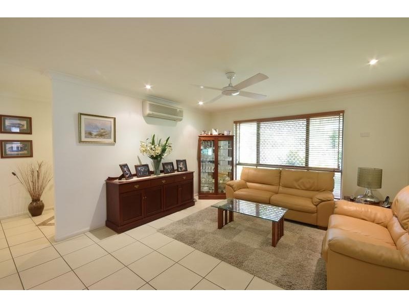 5 Kentucky Court, Little Mountain QLD 4551