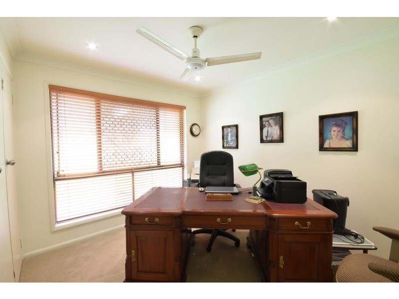 5 Kentucky Court, Little Mountain QLD 4551