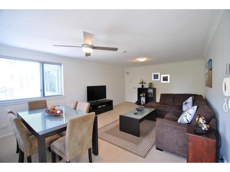 1/ 7 Mahia Terrace, Kings Beach QLD 4551