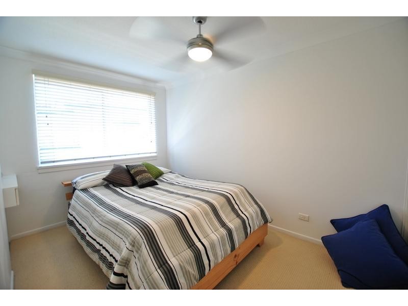 1/ 7 Mahia Terrace, Kings Beach QLD 4551