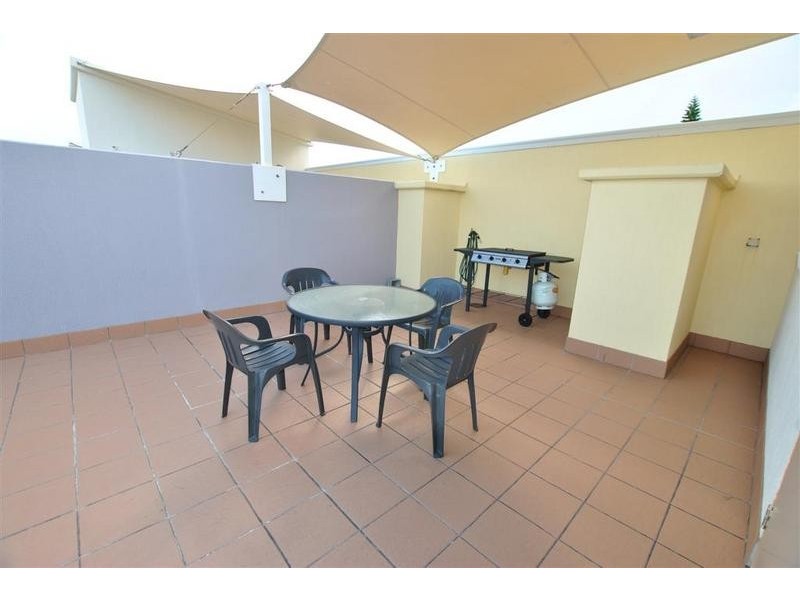 21/ 18 Mahia Terrace, Kings Beach QLD 4551