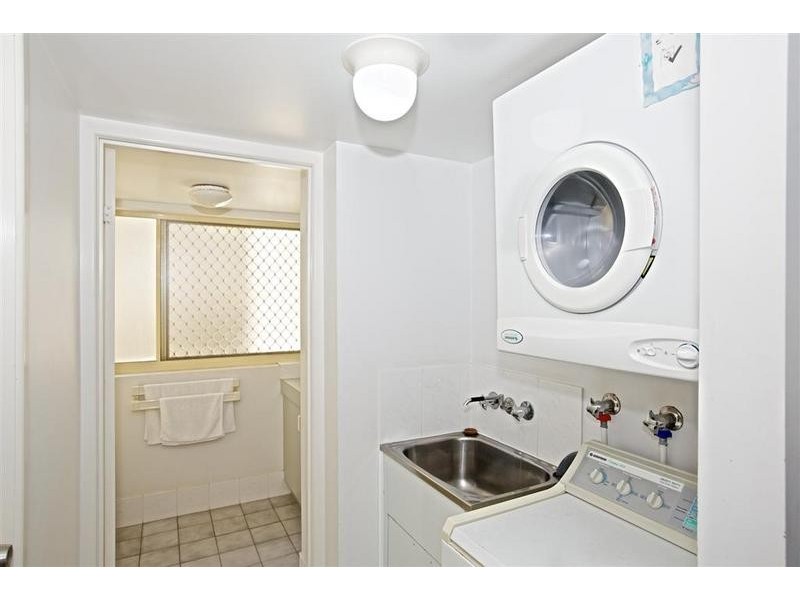 4/ 20 Warne Terrace, Kings Beach QLD 4551